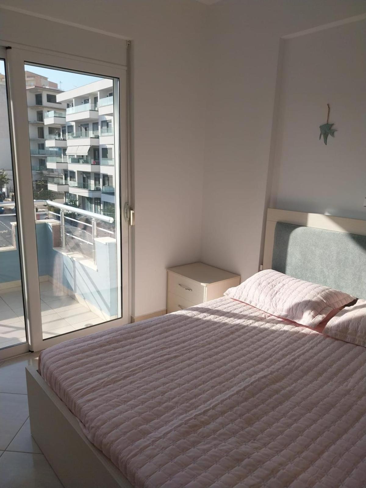 סרנדה Susy Sea View Apartment מראה חיצוני תמונה
